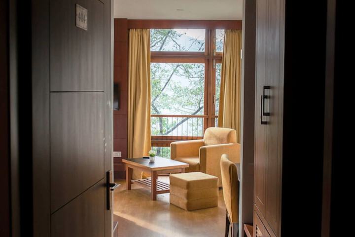 Room 3 of 37