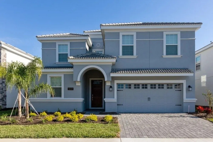 For Large Families 8 Bed With Movie Room! 8 Bedroom Home