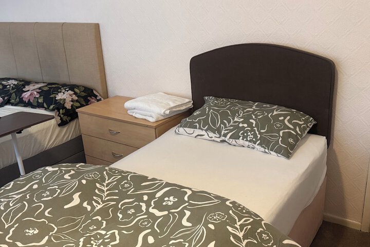 Room 25 of 40