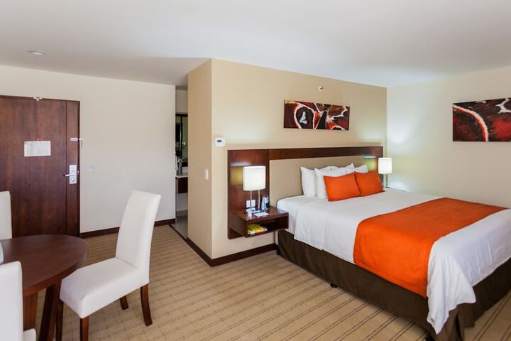 Room 10 of 65