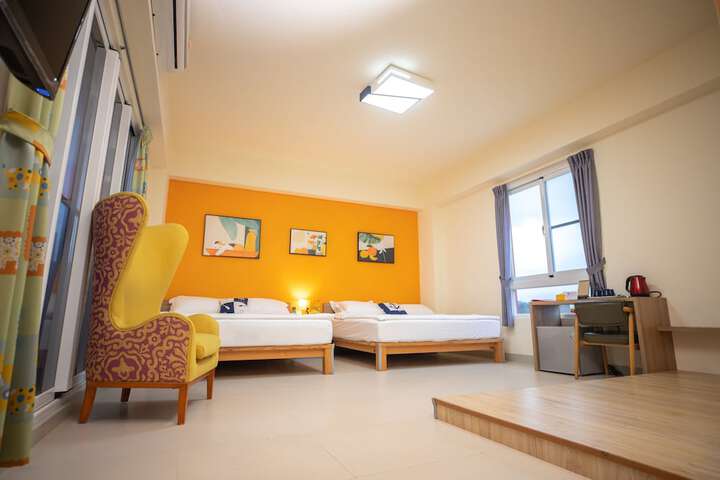 Room 13 of 31
