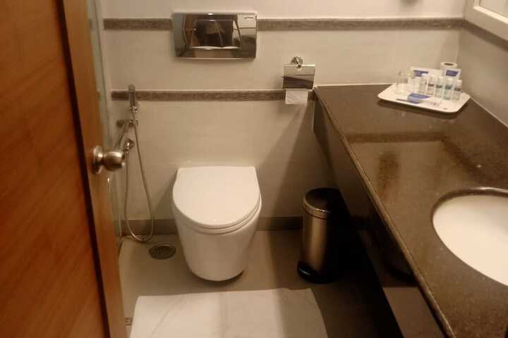 Room 5 of 14