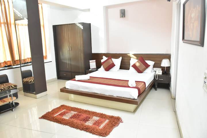 Room 5 of 21