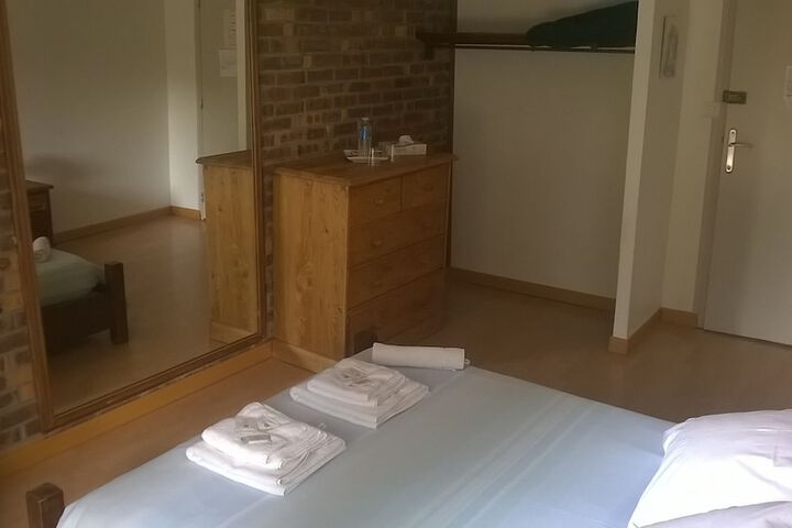 Room 10 of 36