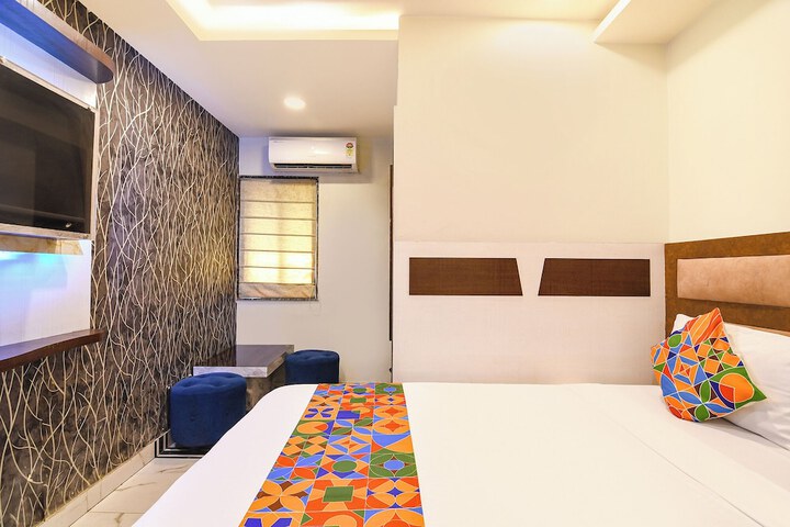Room 19 of 32