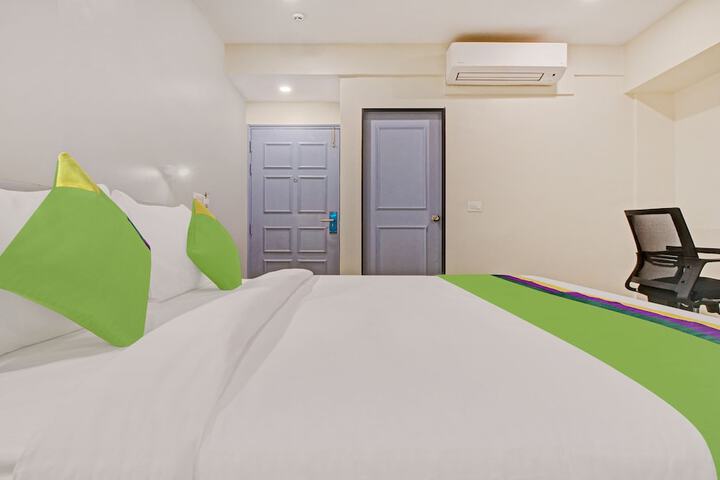 Room 21 of 22