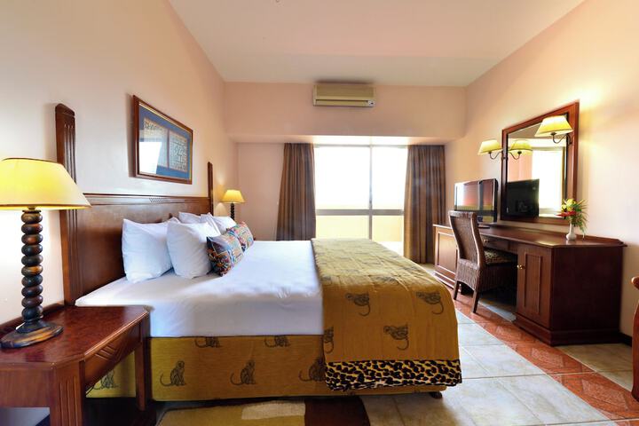 Room 40 of 276