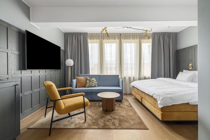 Room 32 of 117