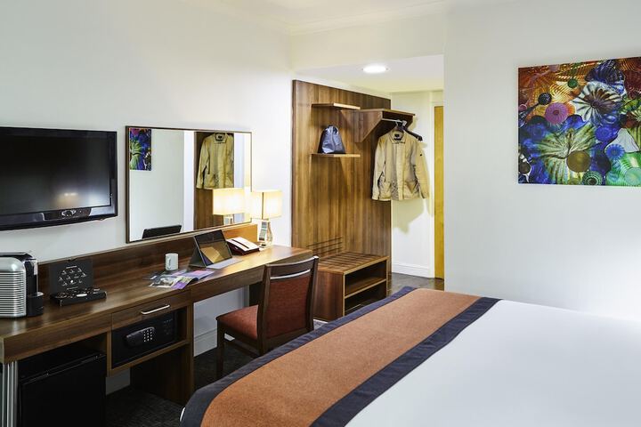 Room 16 of 47