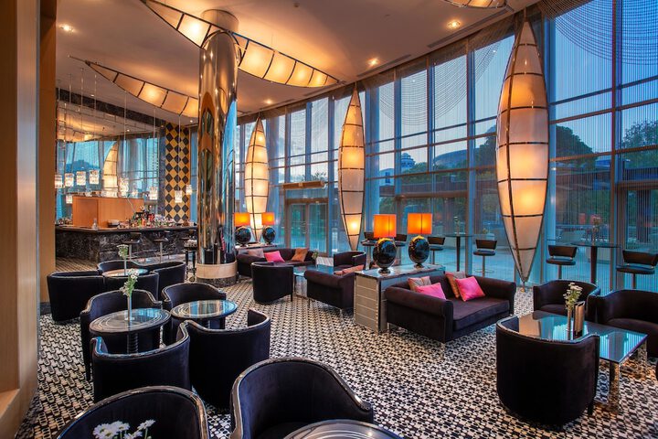 Guest Lobby