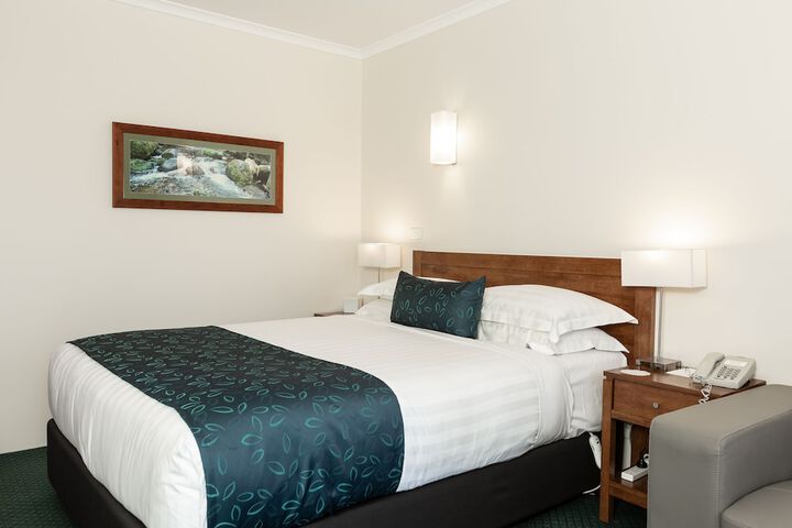 Room 6 of 26