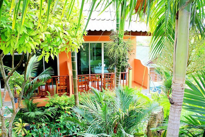 Hotel Exterior 102 of 116