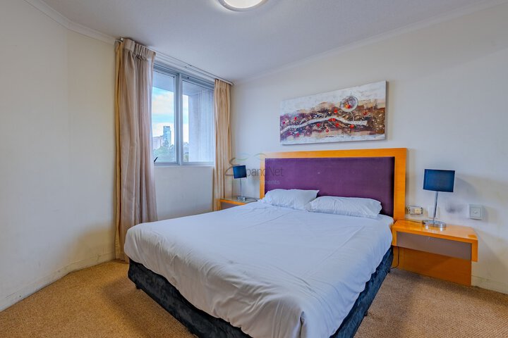 Room 10 of 48