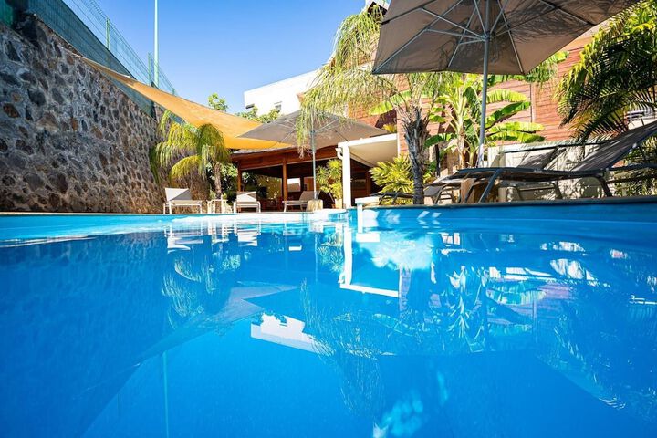 Pools & Facilities
