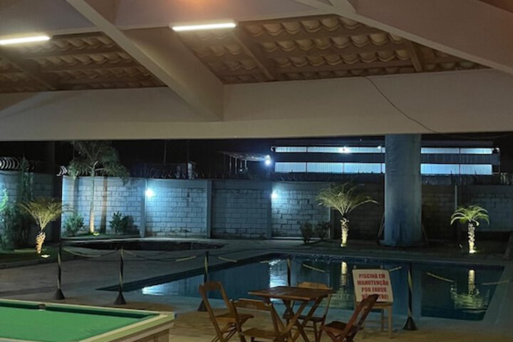 Pool 19 of 26