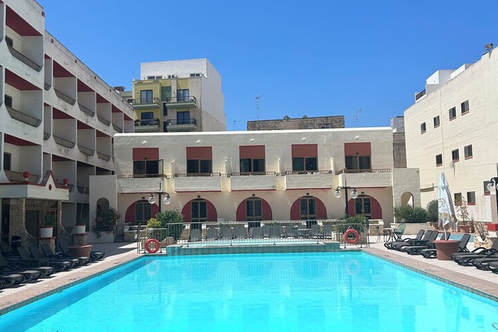 Hotel 53 of 53