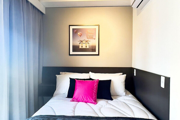 Room 2 of 23