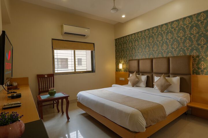 Room 15 of 27