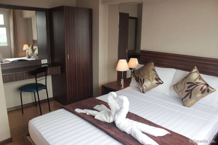 Room 13 of 70