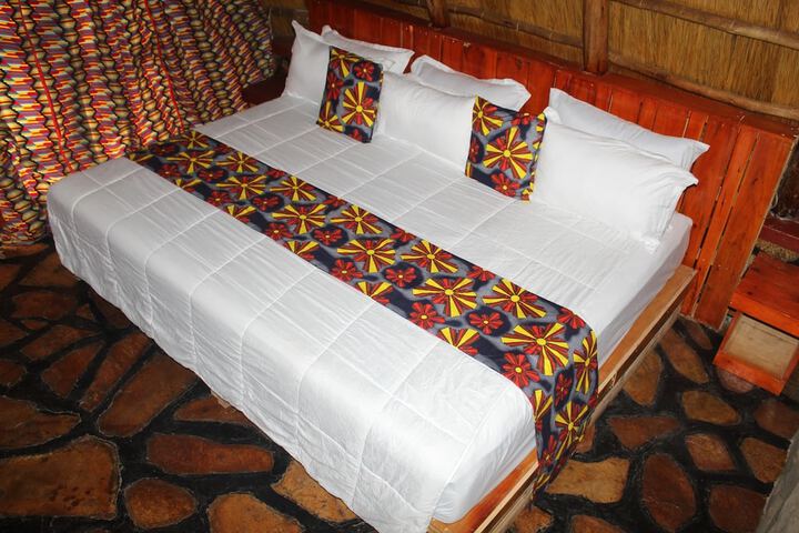 Room 6 of 30
