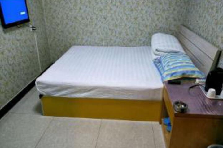 Room 7 of 7