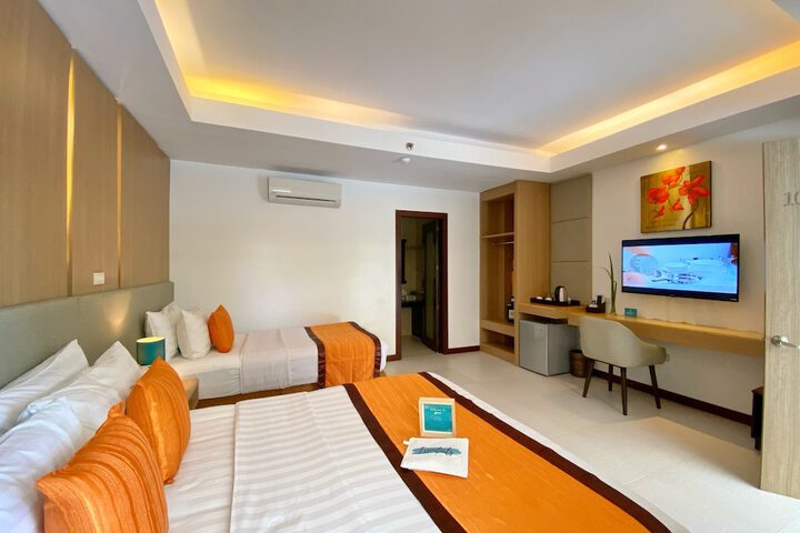 Room 16 of 34