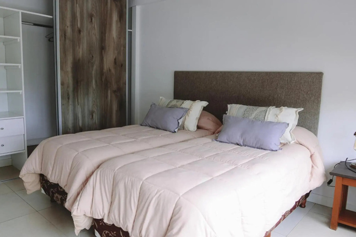 Room 3 of 10