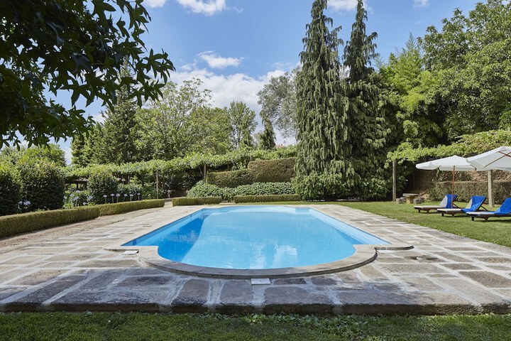 Pool Hotel
