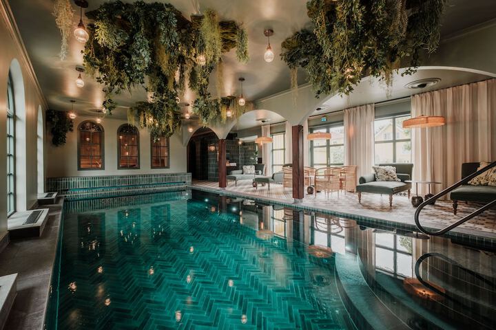 Pool 31 of 58