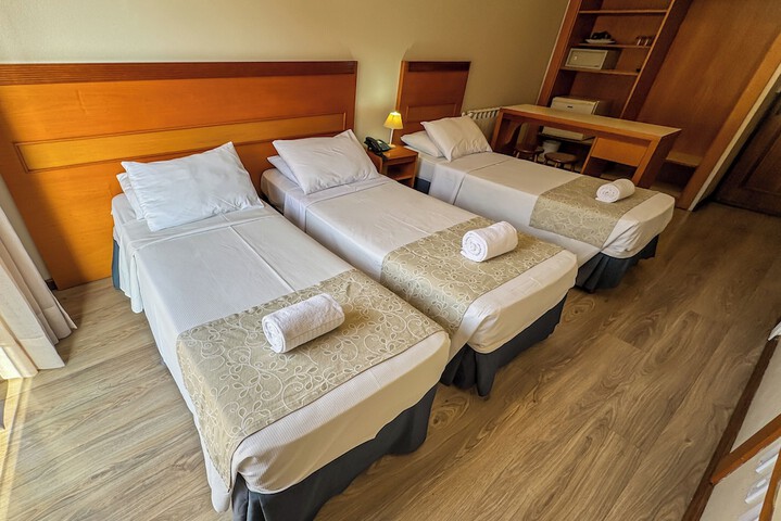 Room 40 of 84
