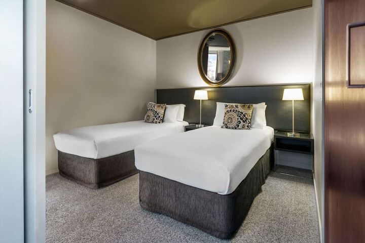 Room 8 of 44