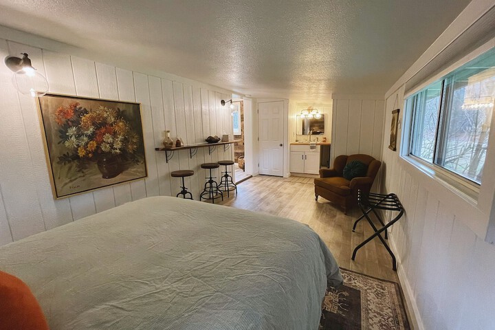 Room 19 of 70