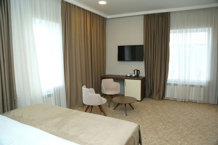 Room 5 of 64