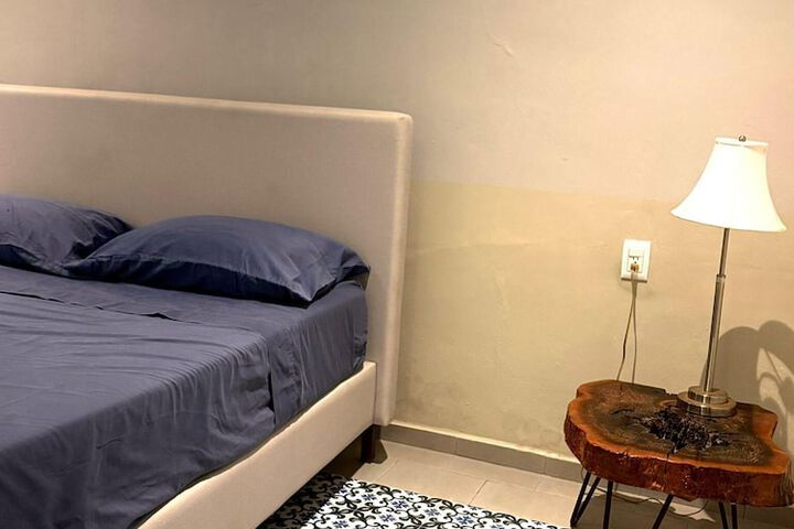 Room 33 of 160