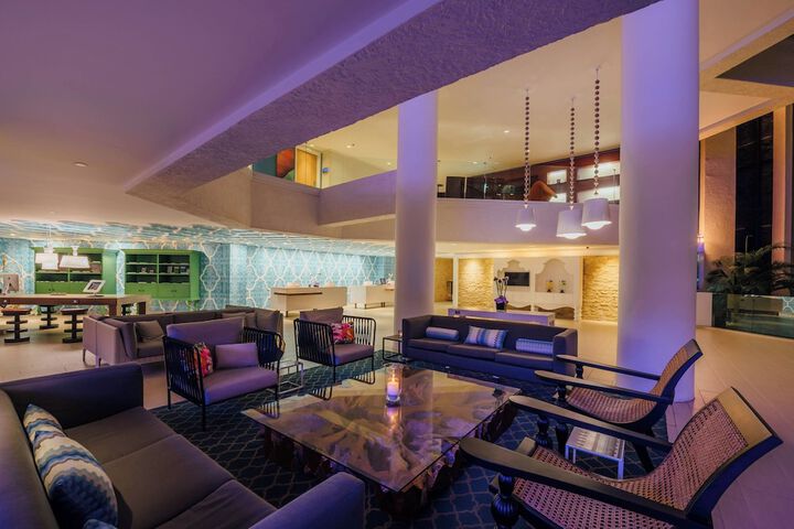 Hotel Interior 4 of 165