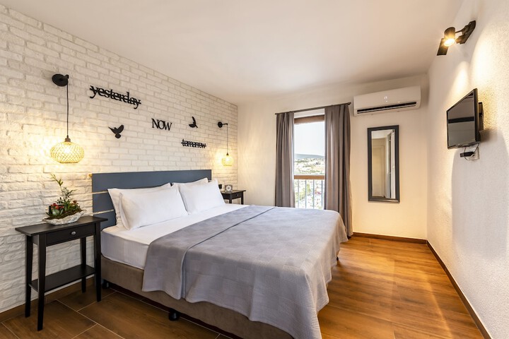 Room 17 of 113