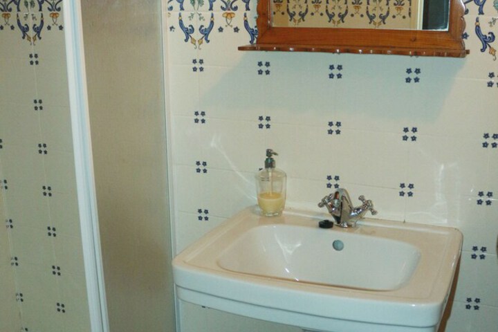 Room 30 of 41