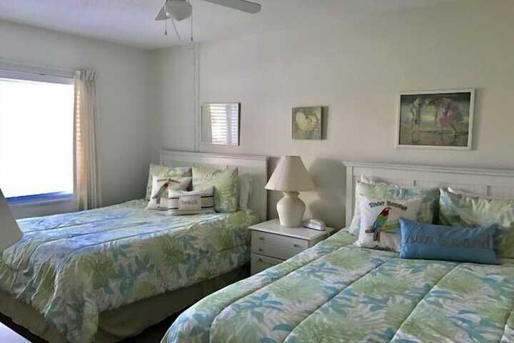 Room 18 of 164