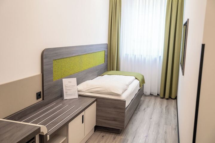 Room 14 of 31