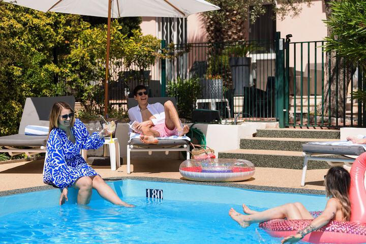 Pool 77 of 141