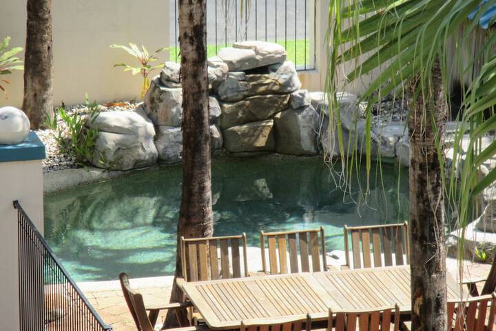 Pool 23 of 28
