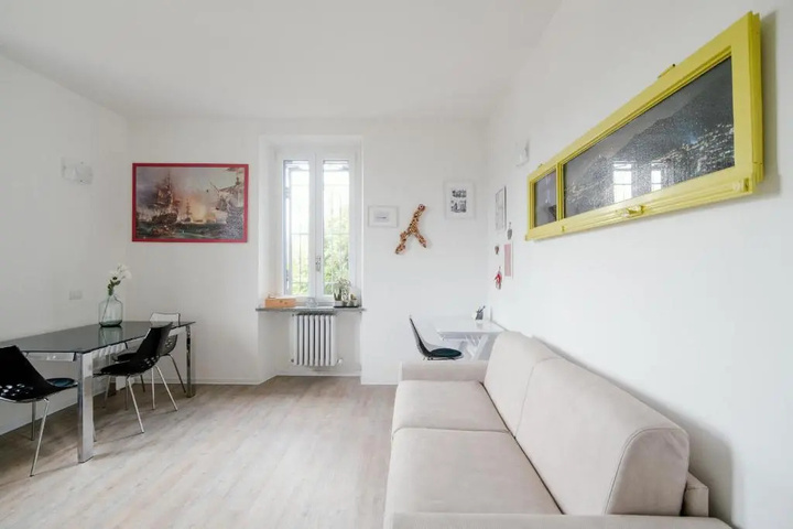 Room 2 of 21
