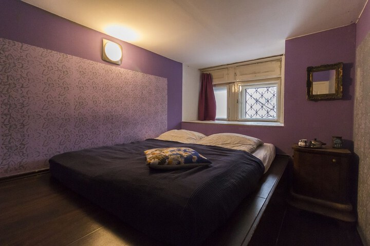 Room 18 of 78