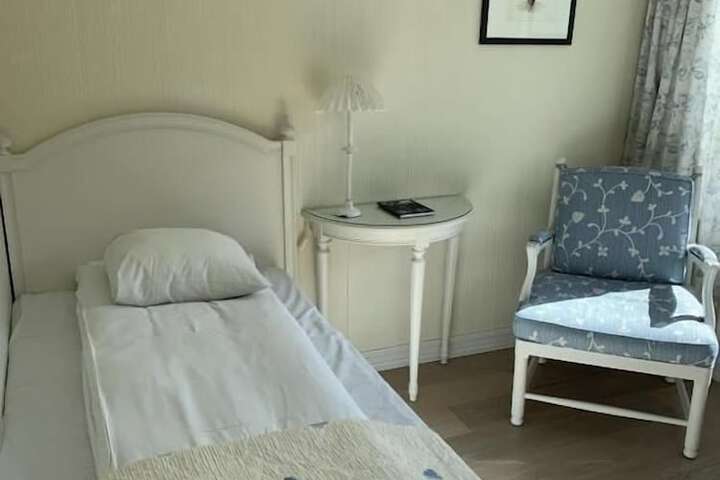 Room 21 of 48