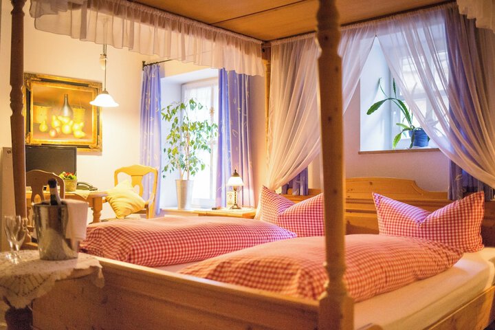 Room 20 of 69