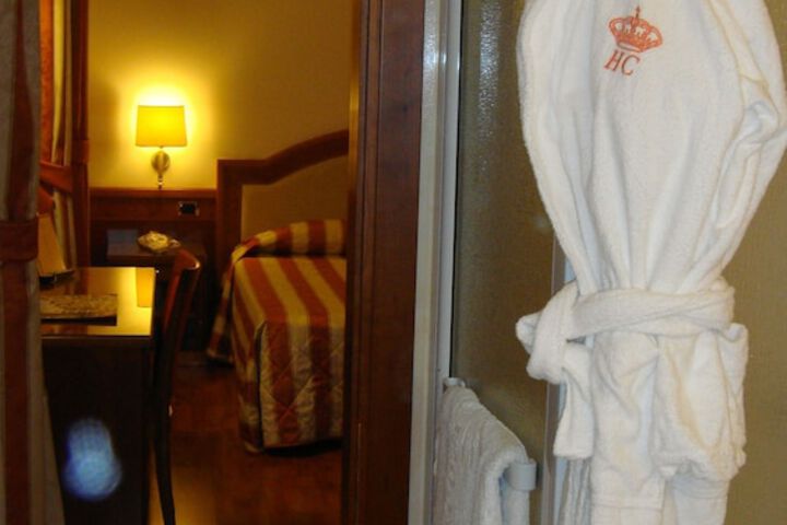 Room 6 of 39