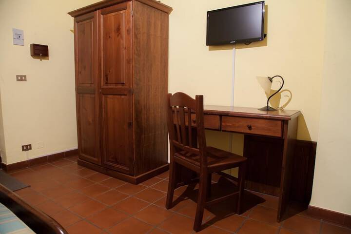 Room 15 of 39