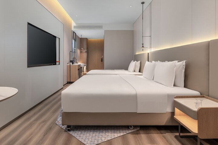 Room 48 of 79