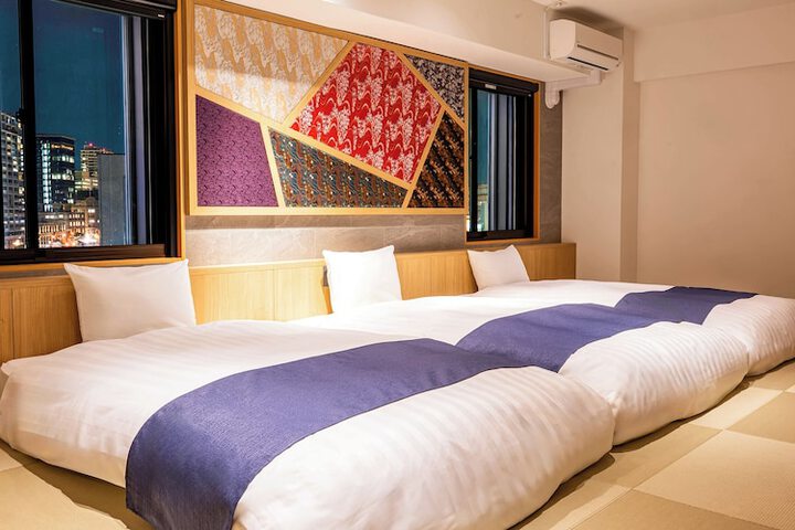 Room 15 of 103