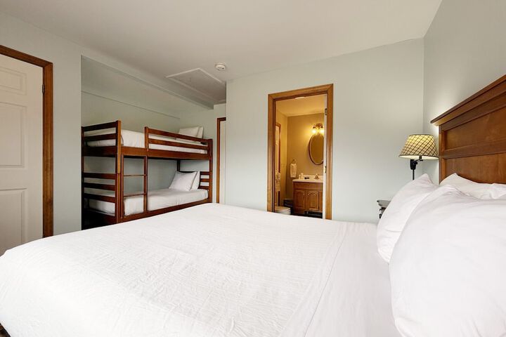 Room 119 of 331